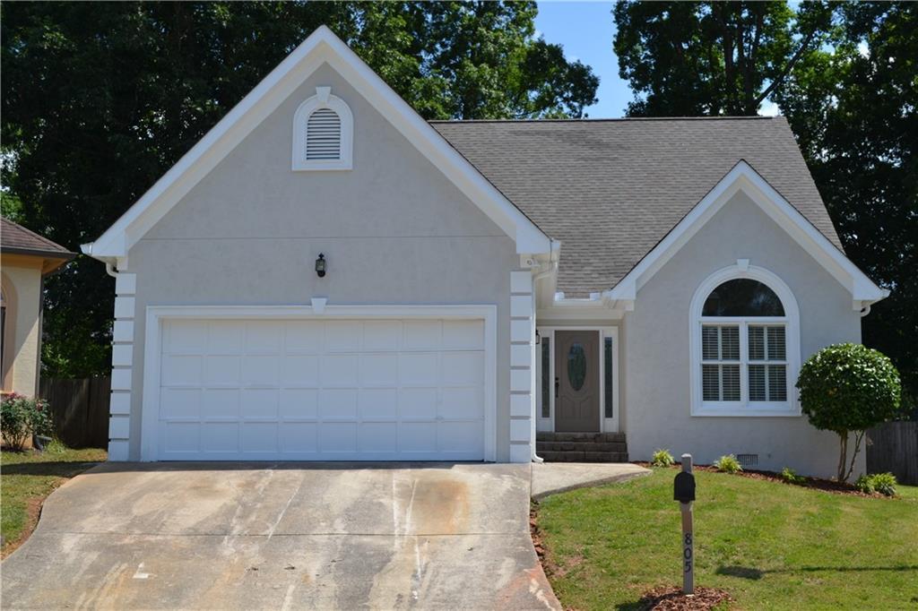 805 Waterbury Ct., Clarkston, GA 30021