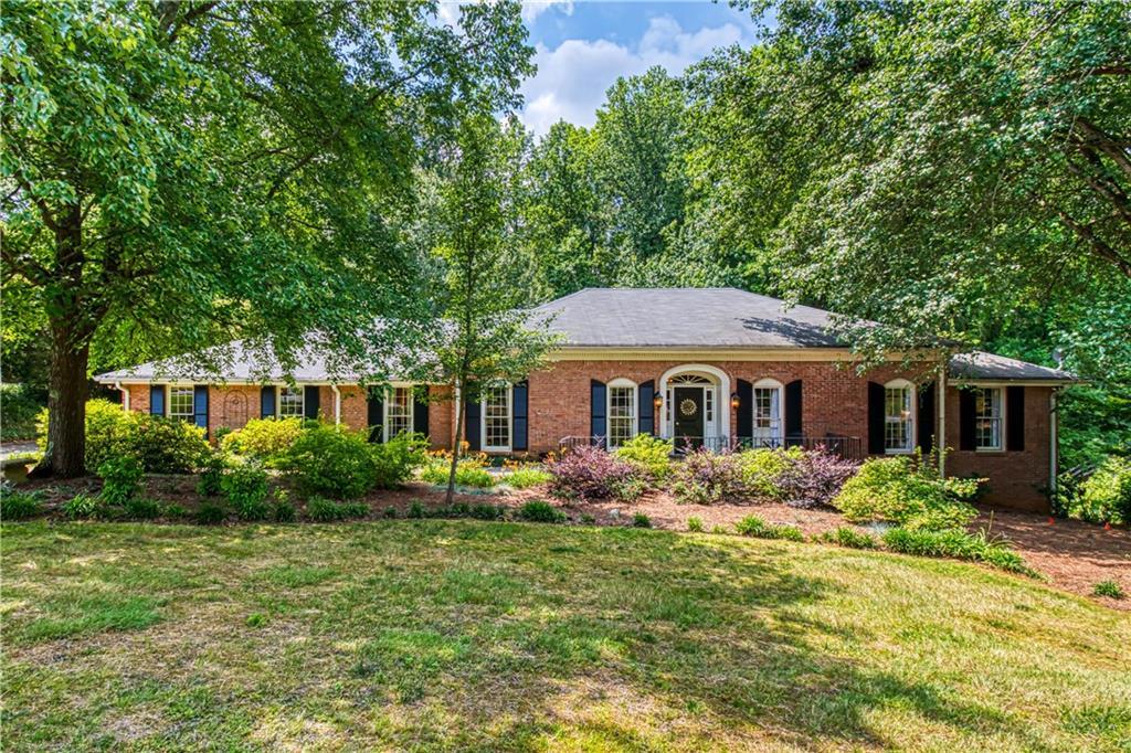 1430 Oakhaven Dr., Roswell, GA 30075