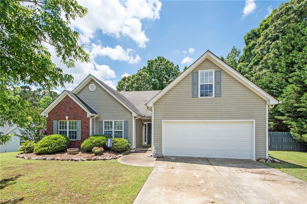 5406 Amber Cove Way, Flowery Branch, GA 30542