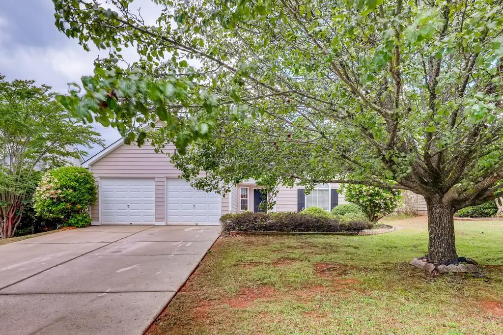 2619 Lake Park Bend, Acworth, GA 30101