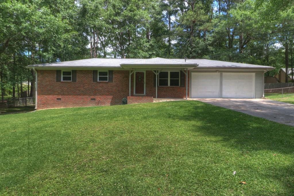 3596 Sharon Dr., Powder Springs, GA 30127