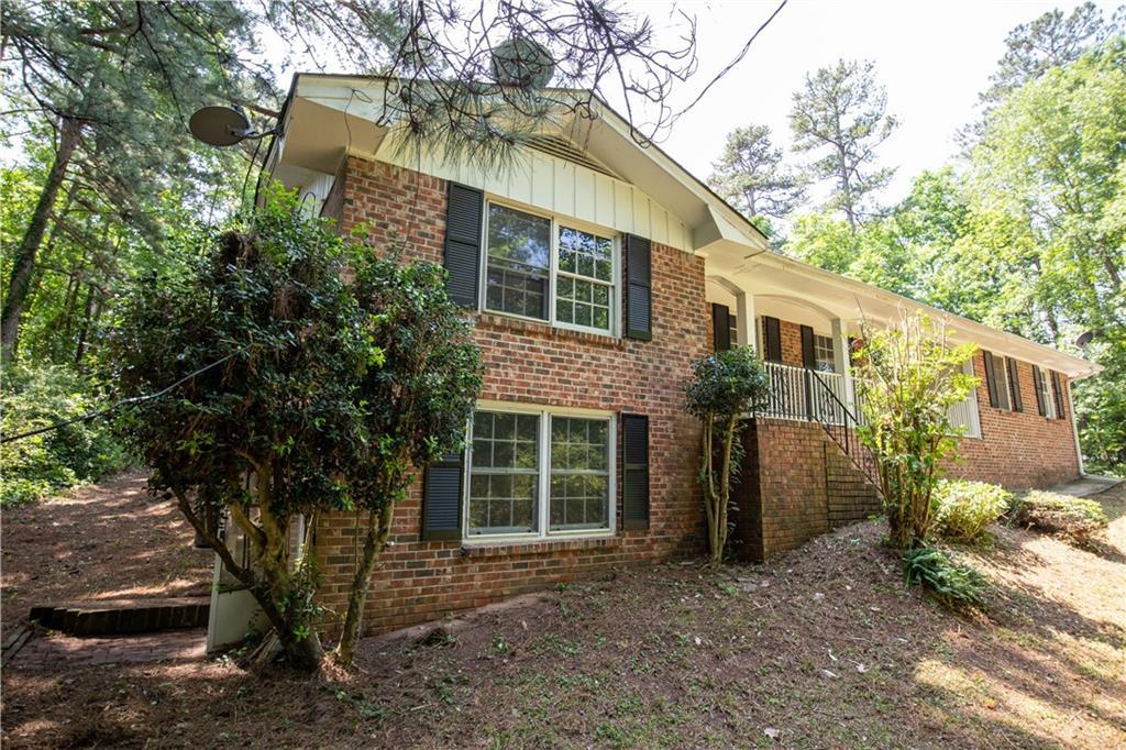 458 Springlake Rd., Lawrenceville, GA 30046