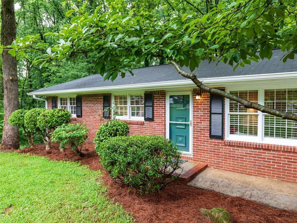 3271 E Castle Ct., Decatur, GA 30033