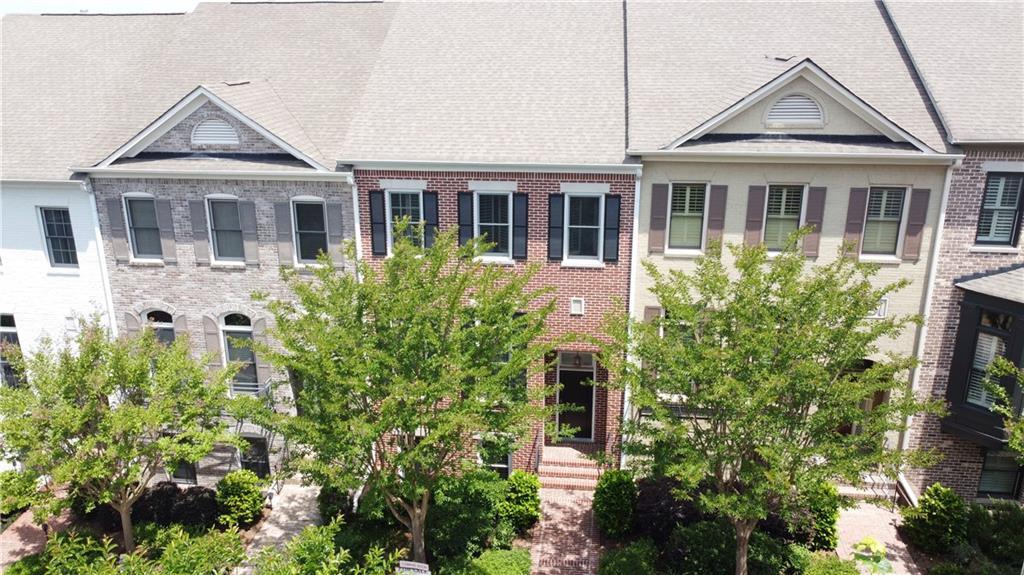 166 W Ridge Way, Roswell, GA 30076