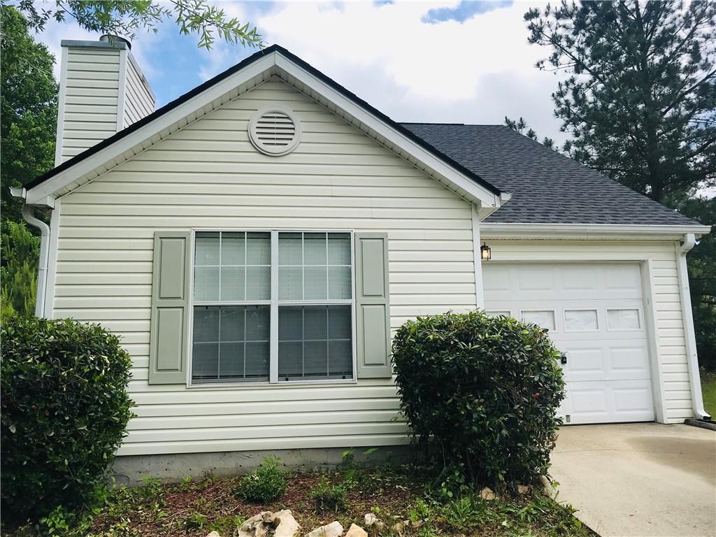 1564 Wembley Dr., Douglasville, GA 30134