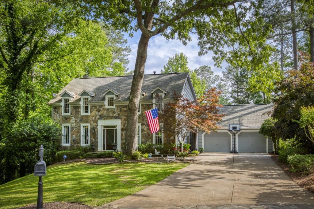 240 Back Tee Ct., Roswell, GA 30076