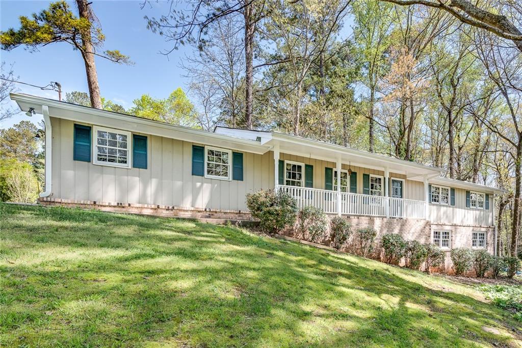 1068 Hasty Ct., Lilburn, GA 30047