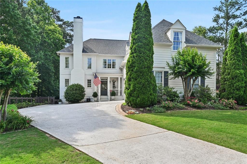 3050 Darien Park Dr., Roswell, GA 30076