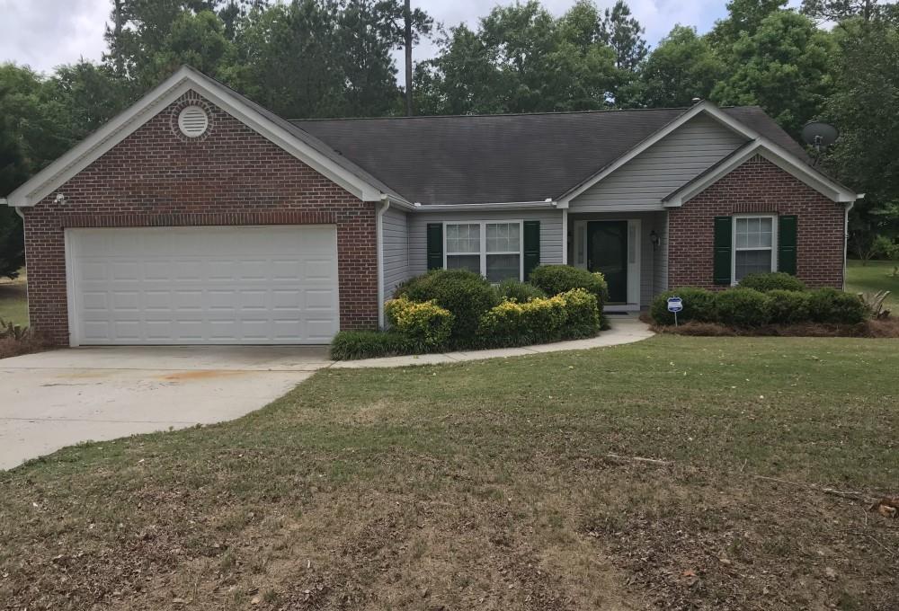 712 Hillmont Dr., Loganville, GA 30052