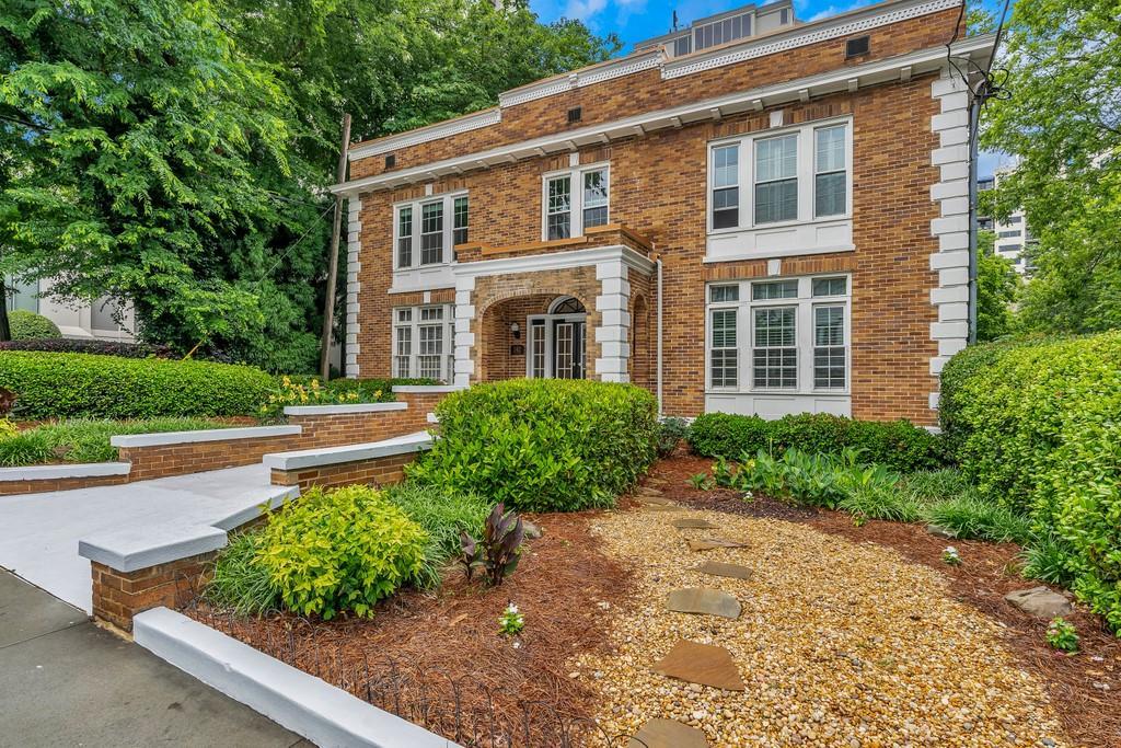242 12th St. #16, Atlanta, GA 30309