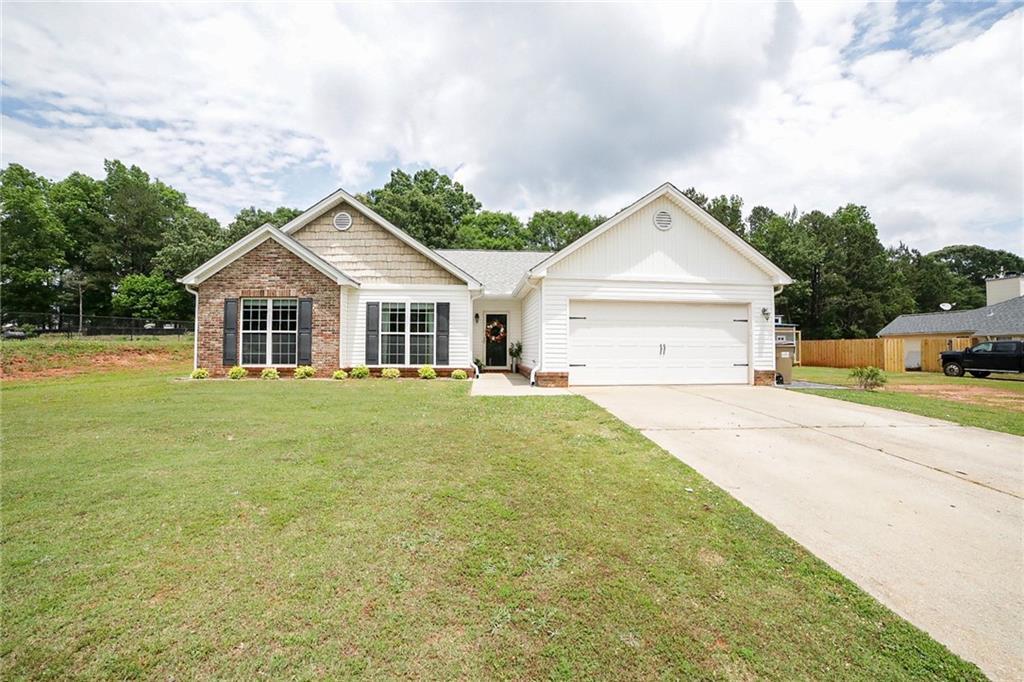 2546 Marixa Dr., Statham, GA 30666