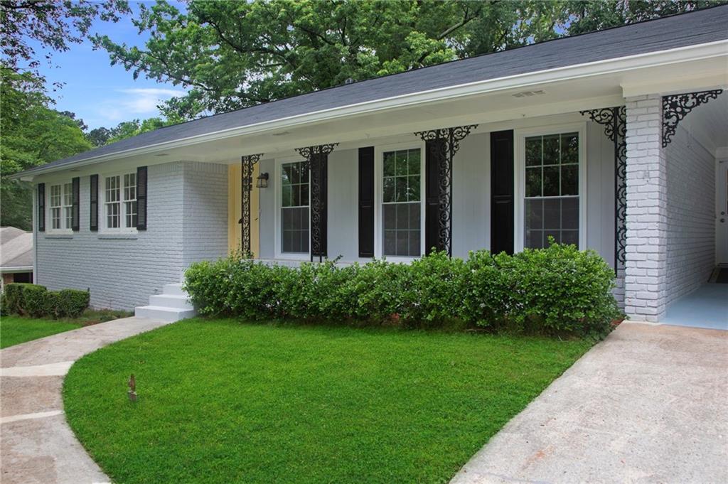 4060 Blackhawk Dr., Stone Mountain, GA 30083