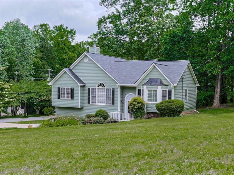 7001 Blossomwood Dr., Canton, GA 30115