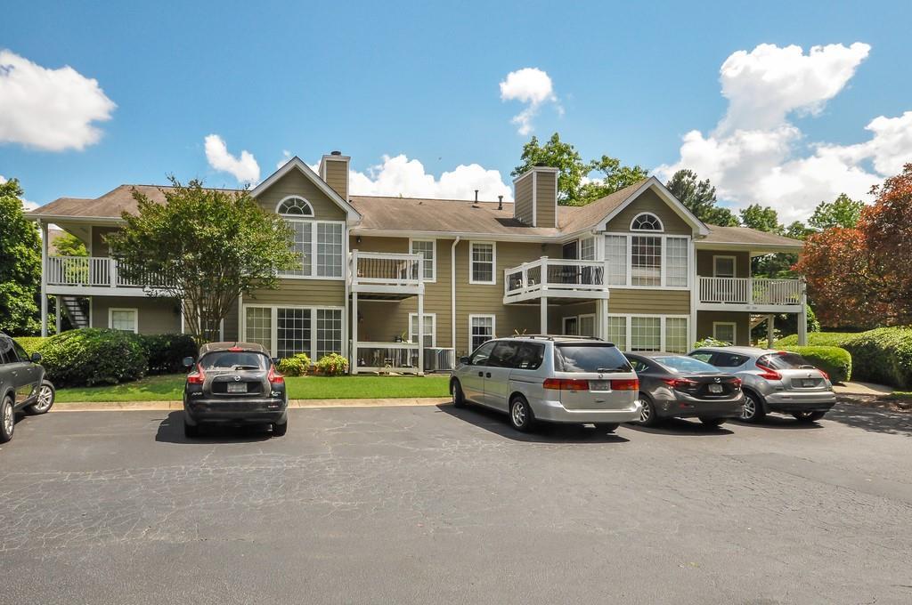 107 Berkeley Woods Dr., Duluth, GA 30096