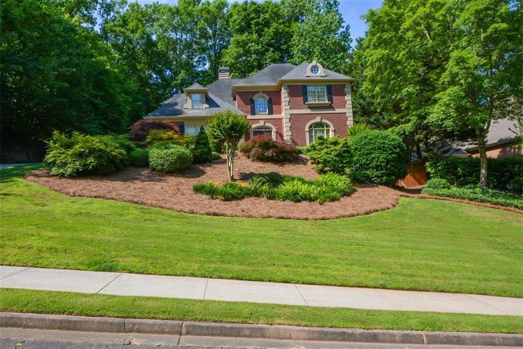 445 Abbeywood Dr., Roswell, GA 30075