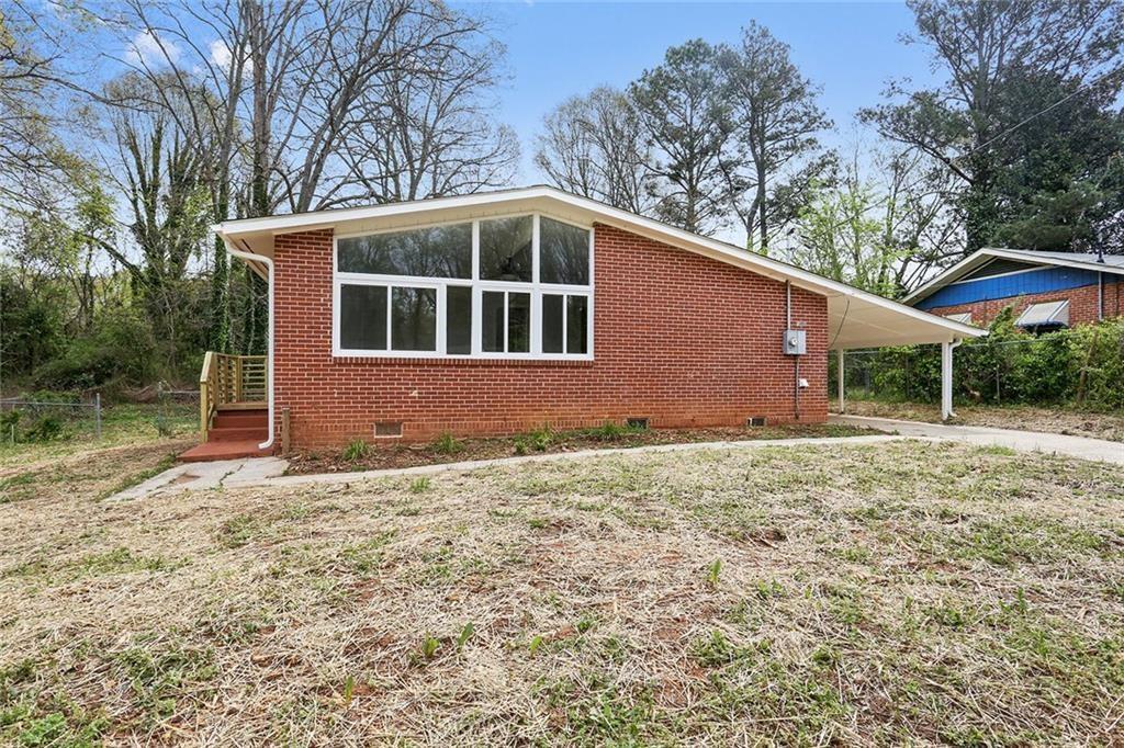 2142 Westover Dr., East Point, GA 30344