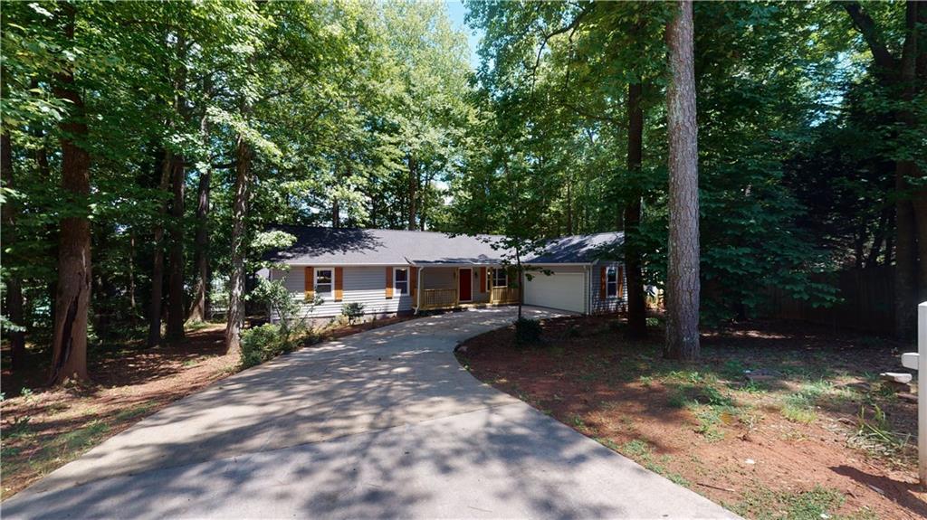 5685 Stoneleigh Hill Ct., Lithonia, GA 30058