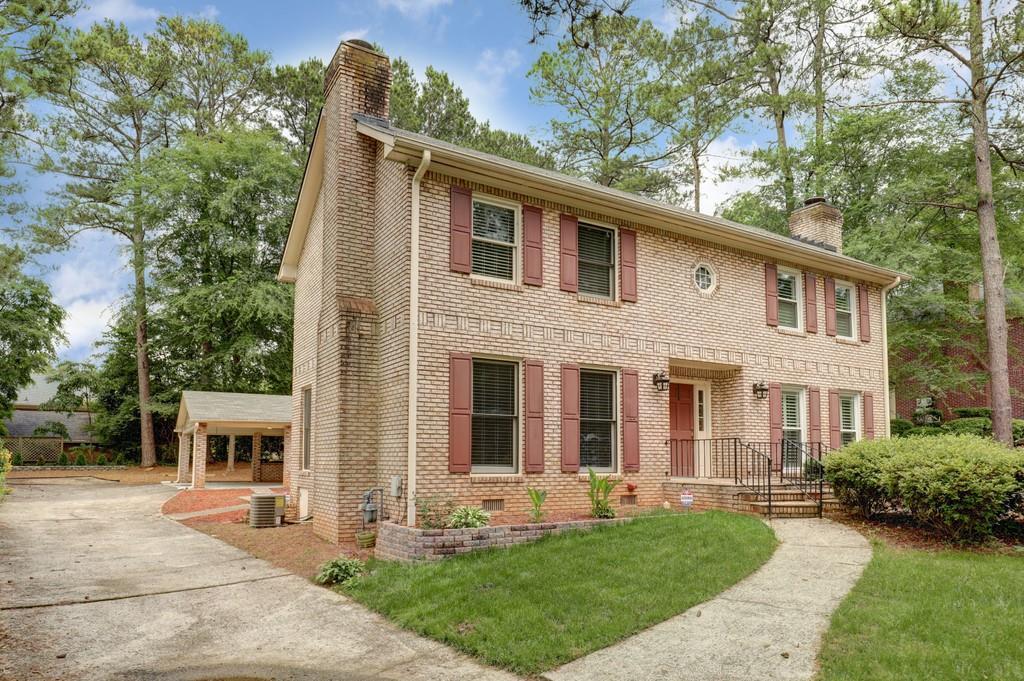 9128 Carroll Manor Dr., Atlanta, GA 30350