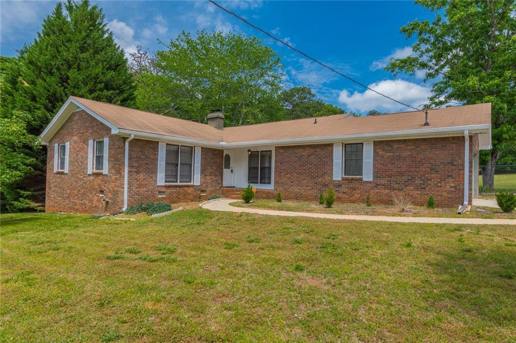 1631 Holmes Dr., Conyers, GA 30094