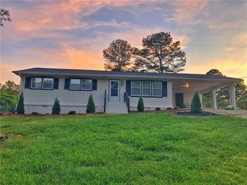 2655 Cindy Ln., Snellville, GA 30047