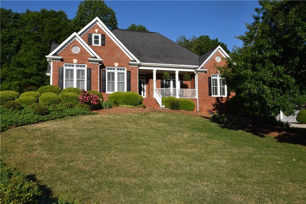 5822 Chalet Way, Hoschton, GA 30548