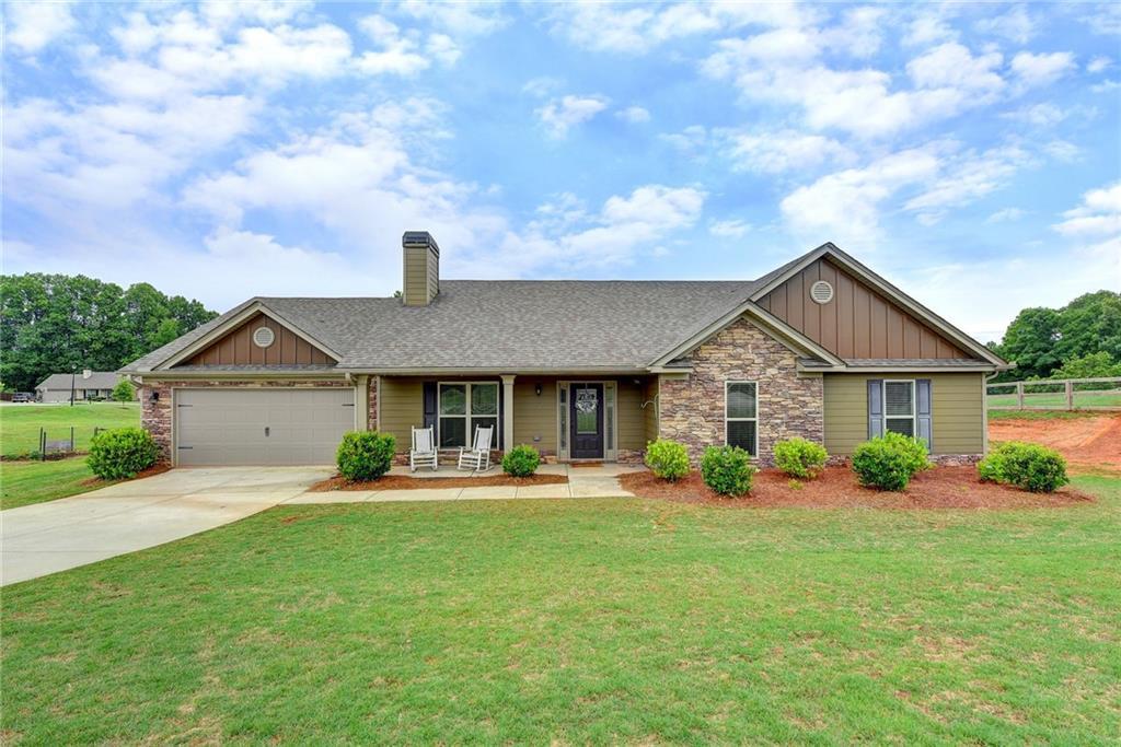 555 Cambridge Farms Dr., Hoschton, GA 30548