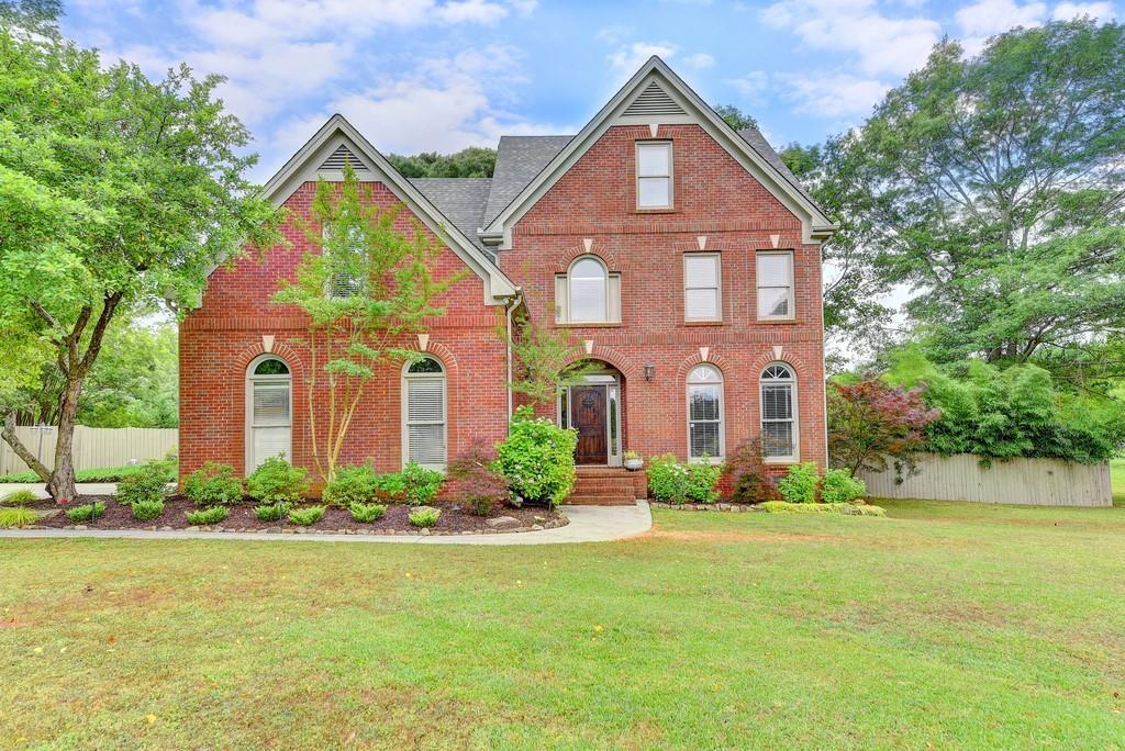 632 Graymont Dr., Grayson, GA 30017