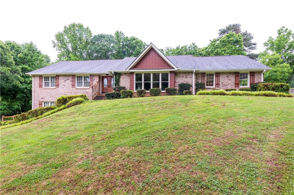 1418 Pinehurst Rd., Grayson, GA 30017