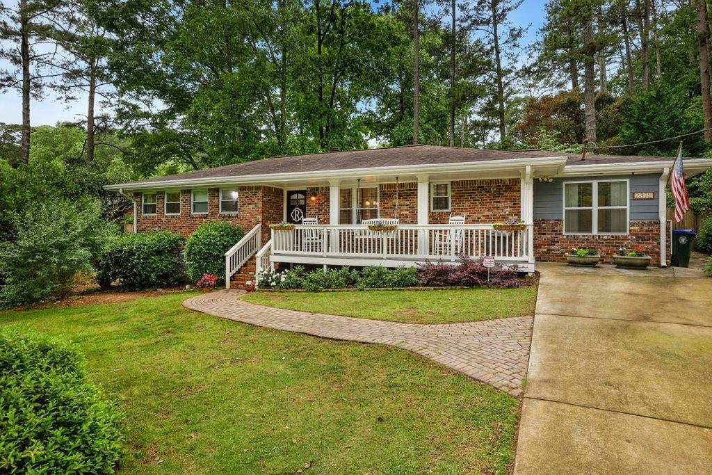 2372 Woodacres Rd., Atlanta, GA 30345