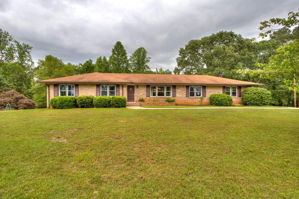 164 High Shoals Rd., Dallas, GA 30132