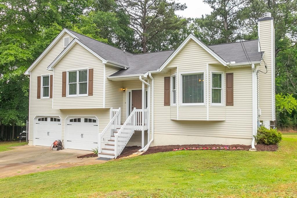 622 Holland Rd., Dallas, GA 30157