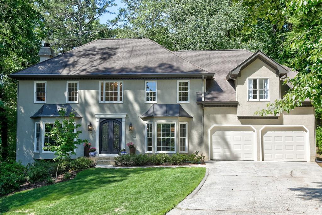 3910 Glenraven Ct., Roswell, GA 30075