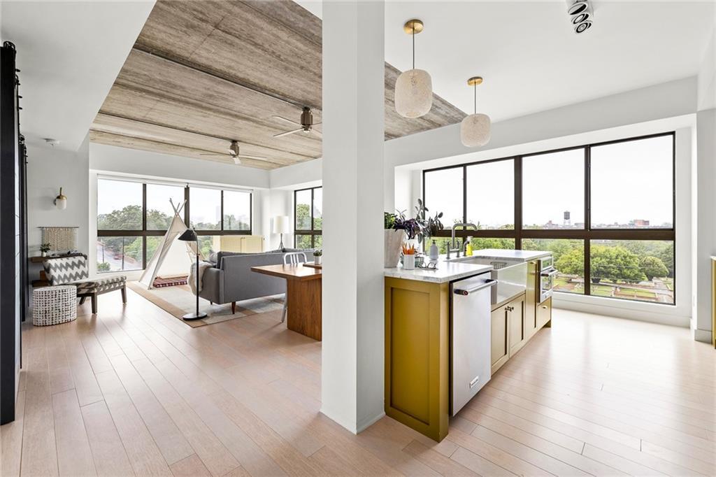 563 Memorial Dr. #506, Atlanta, GA 30312