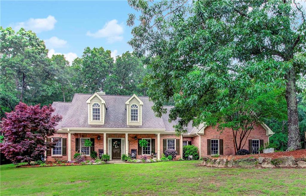 90 Old Hickory Ln., Oxford, GA 30054