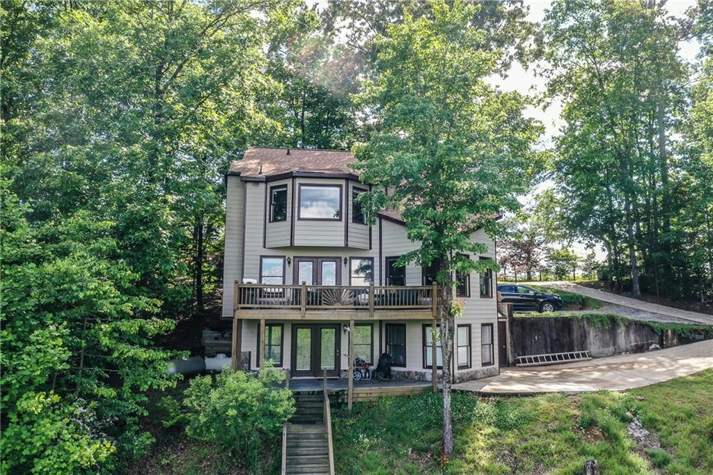 374 Creek Bank Dr., Talking Rock, GA 30175