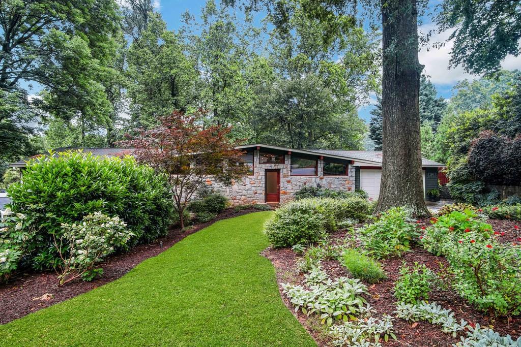 1164 Bonview Ln., Atlanta, GA 30324