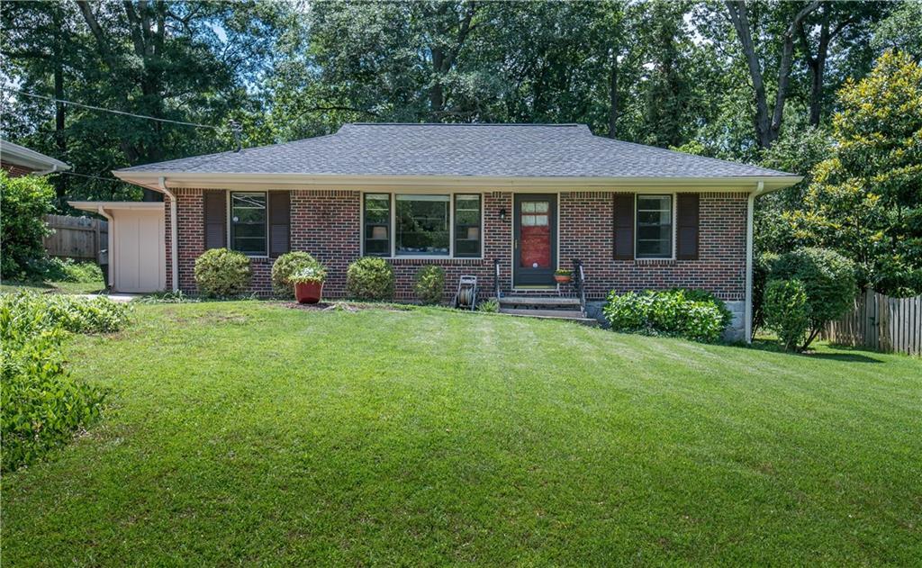 850 Gardenia Ln., Decatur, GA 30033