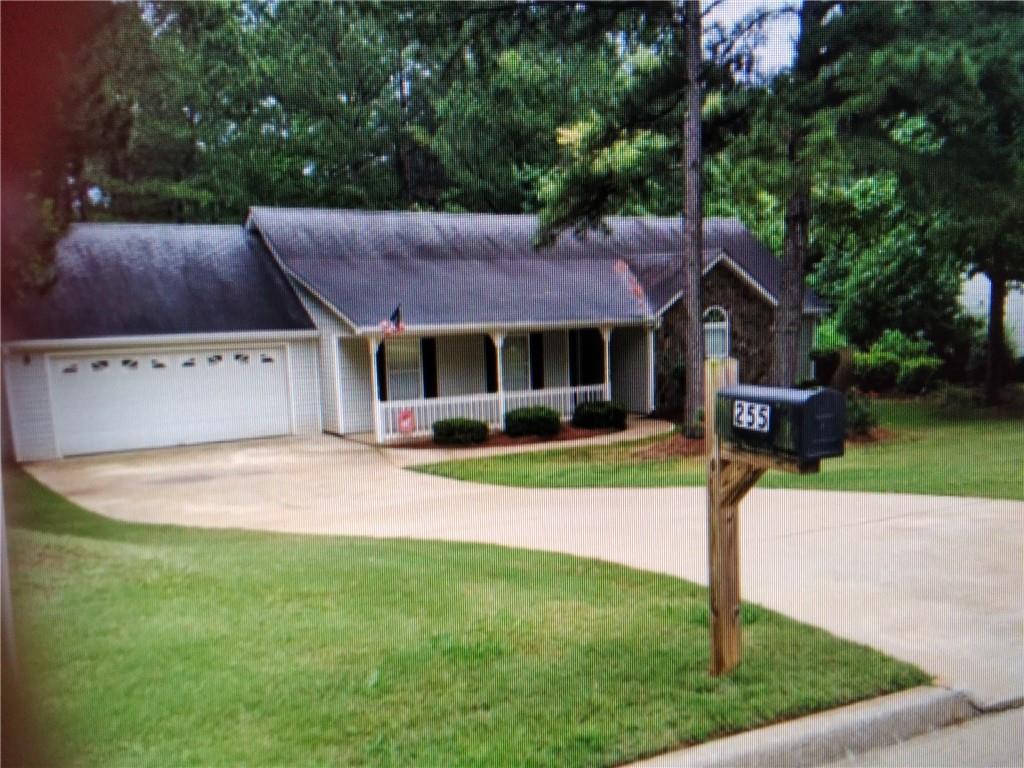 255 Chestnut Dr., Covington, GA 30016
