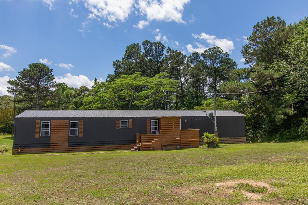 6042 Blackjack Rd., Flowery Branch, GA 30542