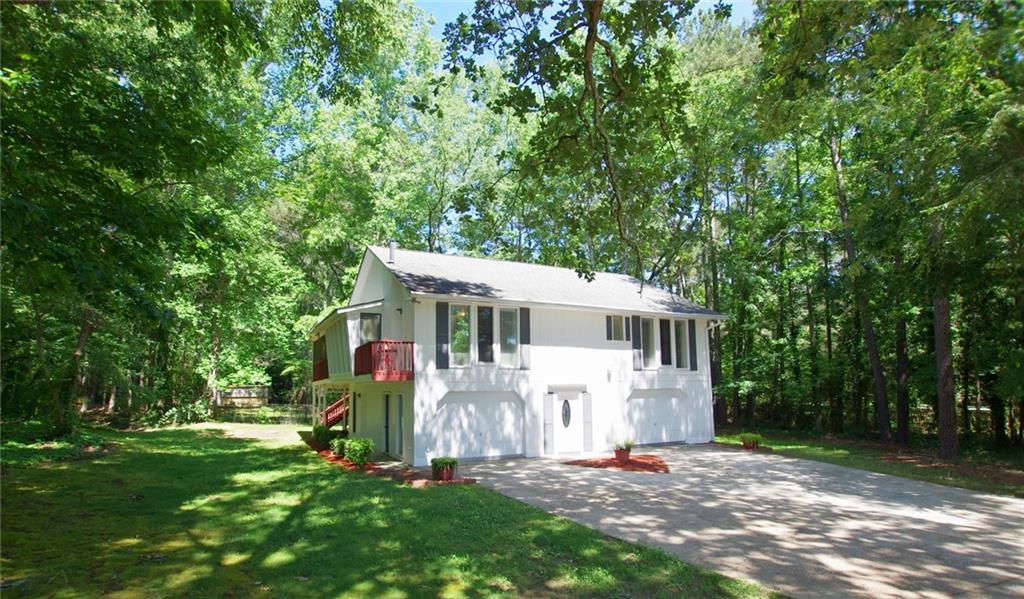 9297 Floyd Rd., Jonesboro, GA 30236