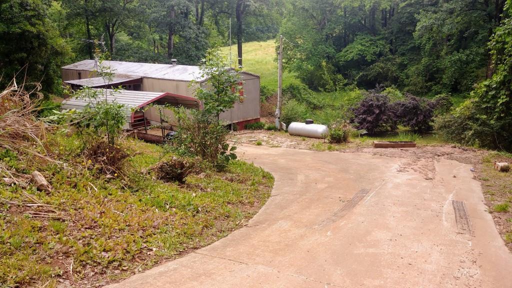 8114 Knight Ln., Gainesville, GA 30506