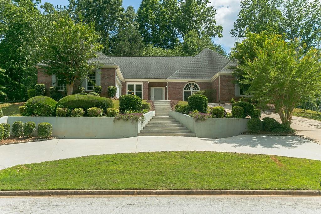 6941 Breeze Dr., Stone Mountain, GA 30087
