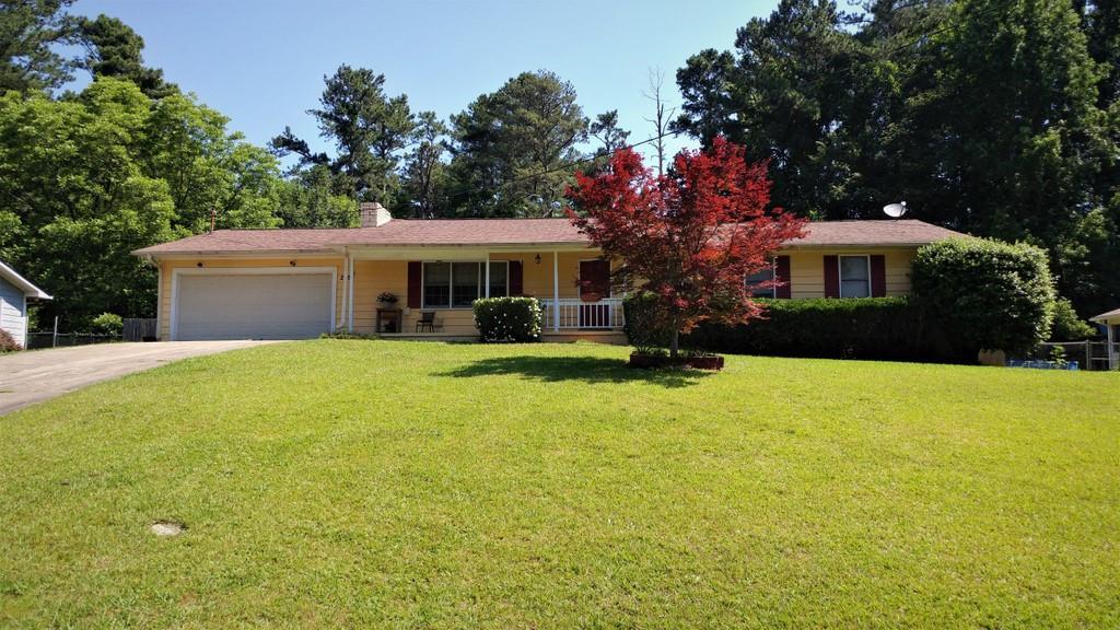 2352 Cascade Dr., Acworth, GA 30102