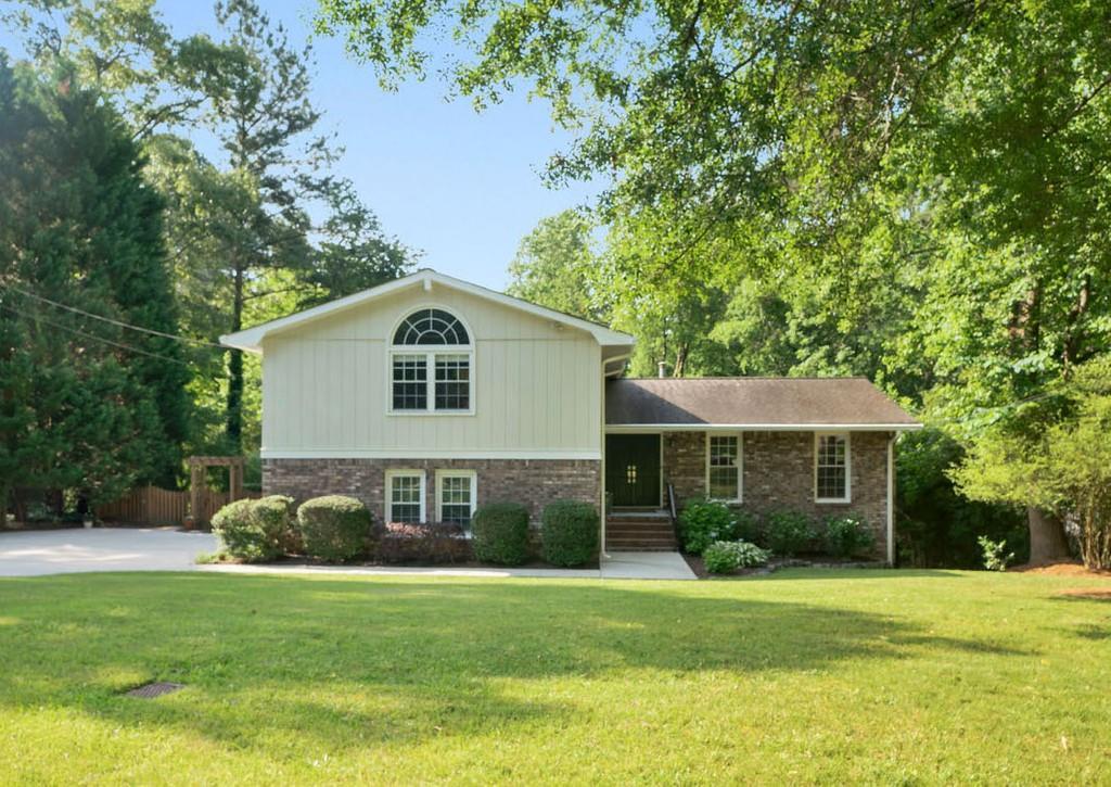 3774 Cherokee Pl., Marietta, GA 30067