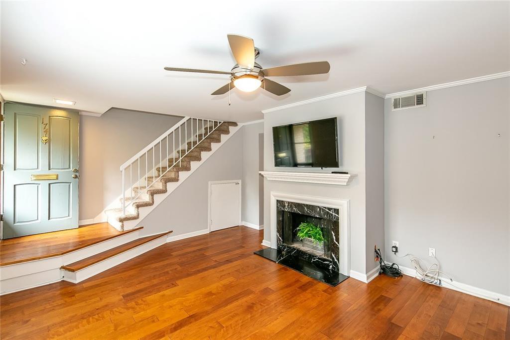 174 Maribeau Sq., Atlanta, GA 30327