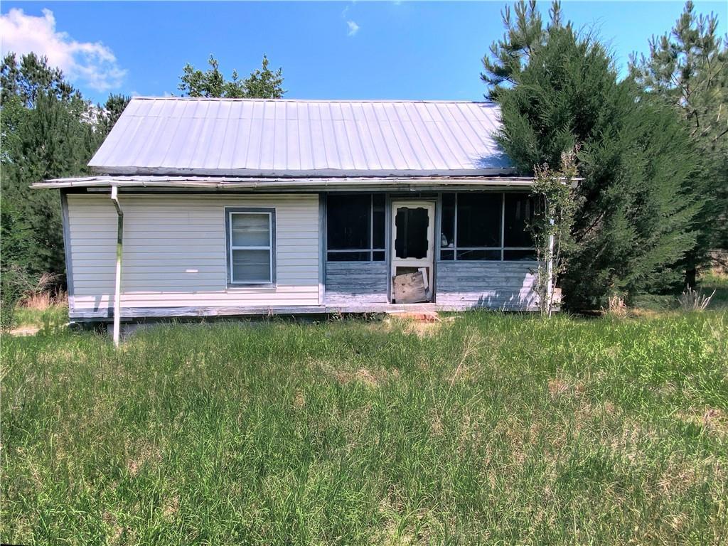 8957 County Line Rd., Mitchell, GA 30820