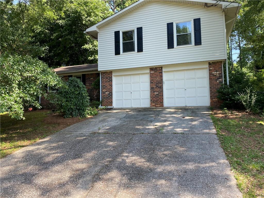 3855 Herren Dr., Smyrna, GA 30082