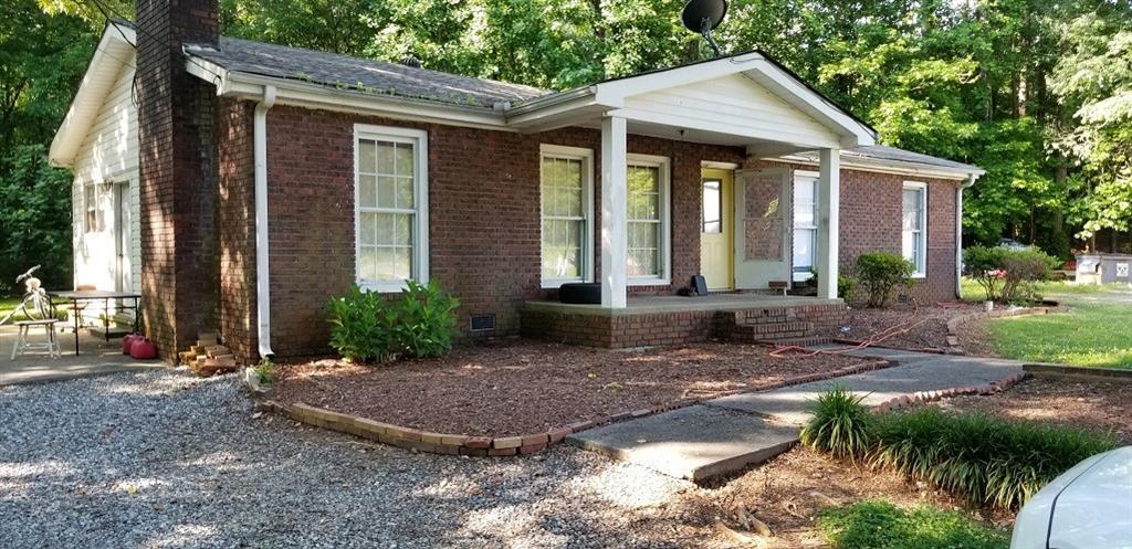 8896 Knox Bridge Hwy., Canton, GA 30114