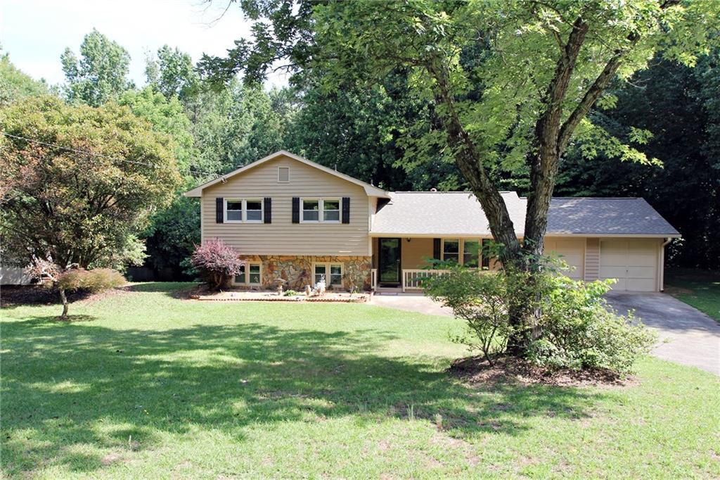 1667 Lake Louella Rd., Suwanee, GA 30024