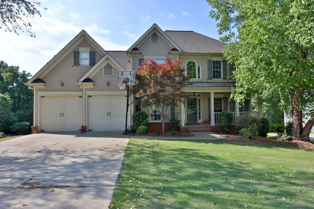 8835 Forrest Path Dr., Gainesville, GA 30506